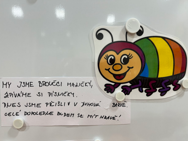 Broučci - Barevný týden