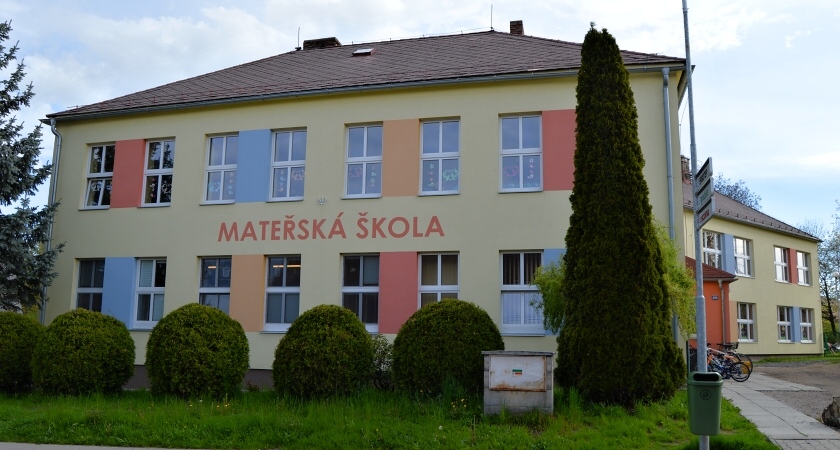 Skolka cela